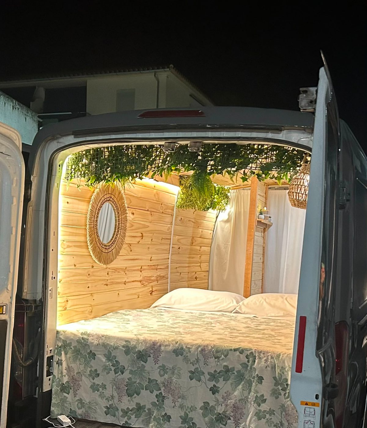 Cama camper de noche